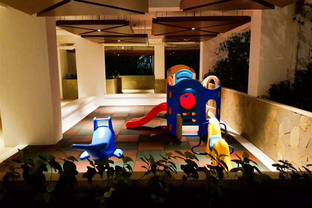 Appartement Modern And Relax 2br @ Bassura By Travelio *